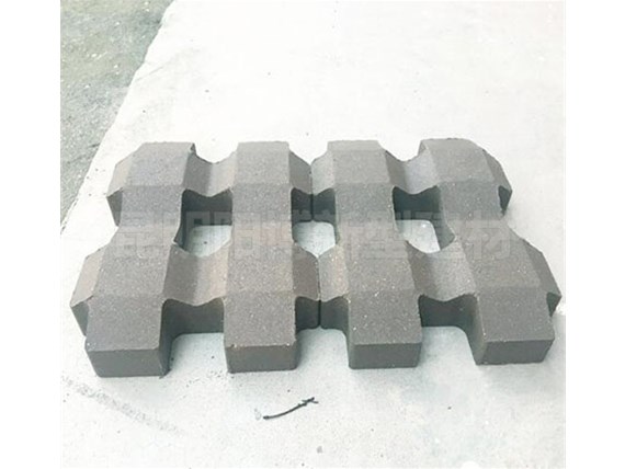 植草磚的養(yǎng)護要注意哪些事項？云南陽博水泥分享